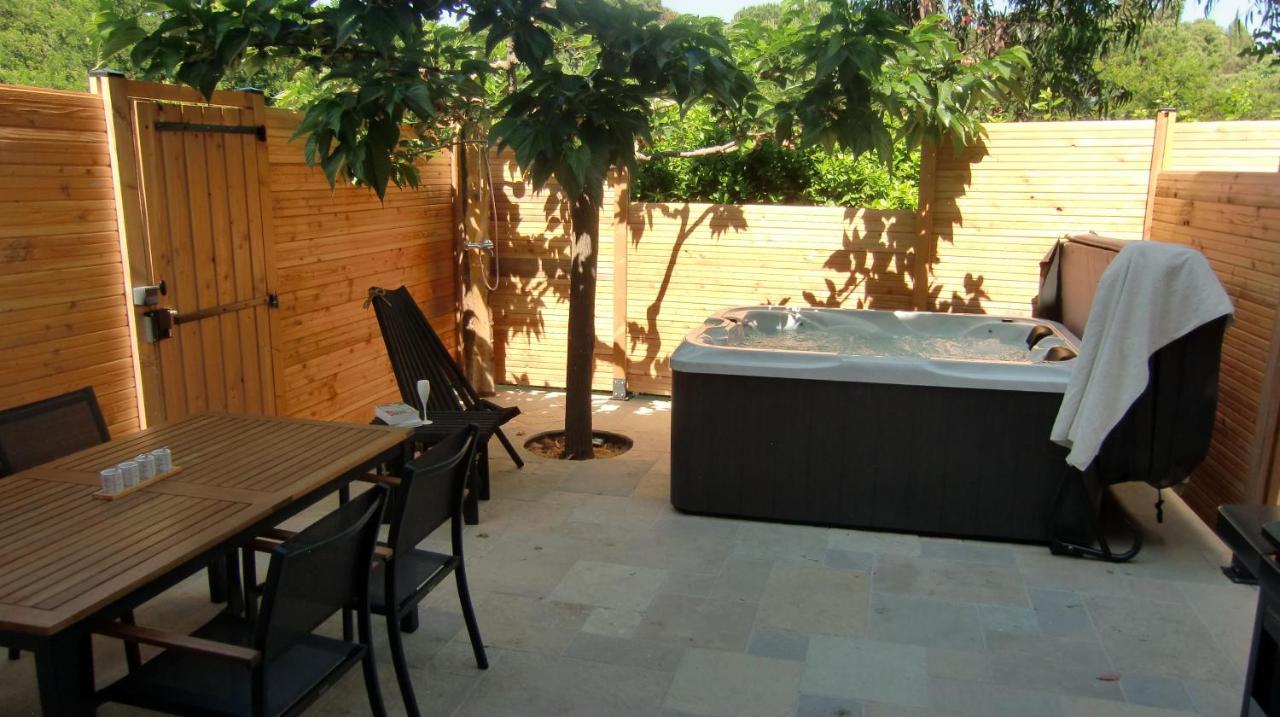 Casa Louise Suites And Spas Privatifs 생트막시메 외부 사진