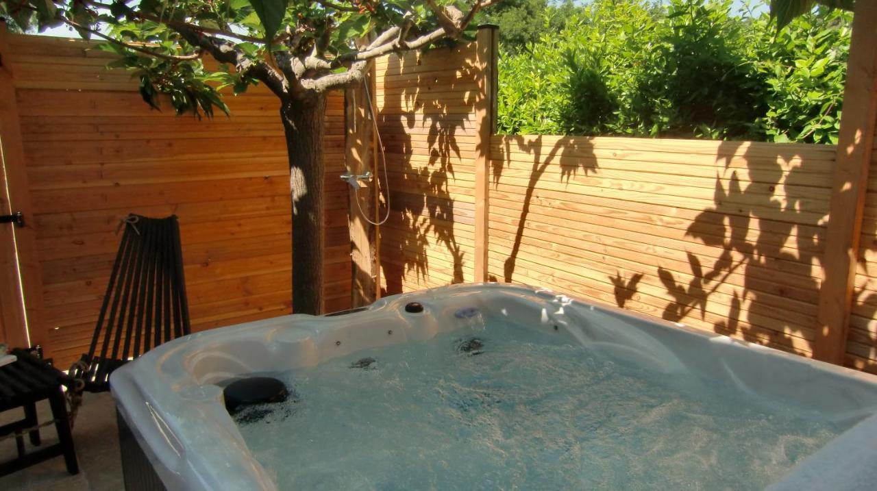Casa Louise Suites And Spas Privatifs 생트막시메 외부 사진